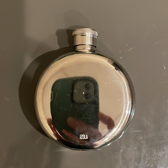 Flask - Picture 2 of 3